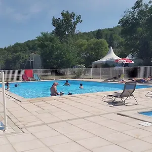 Les Rives Du Ceou Camping